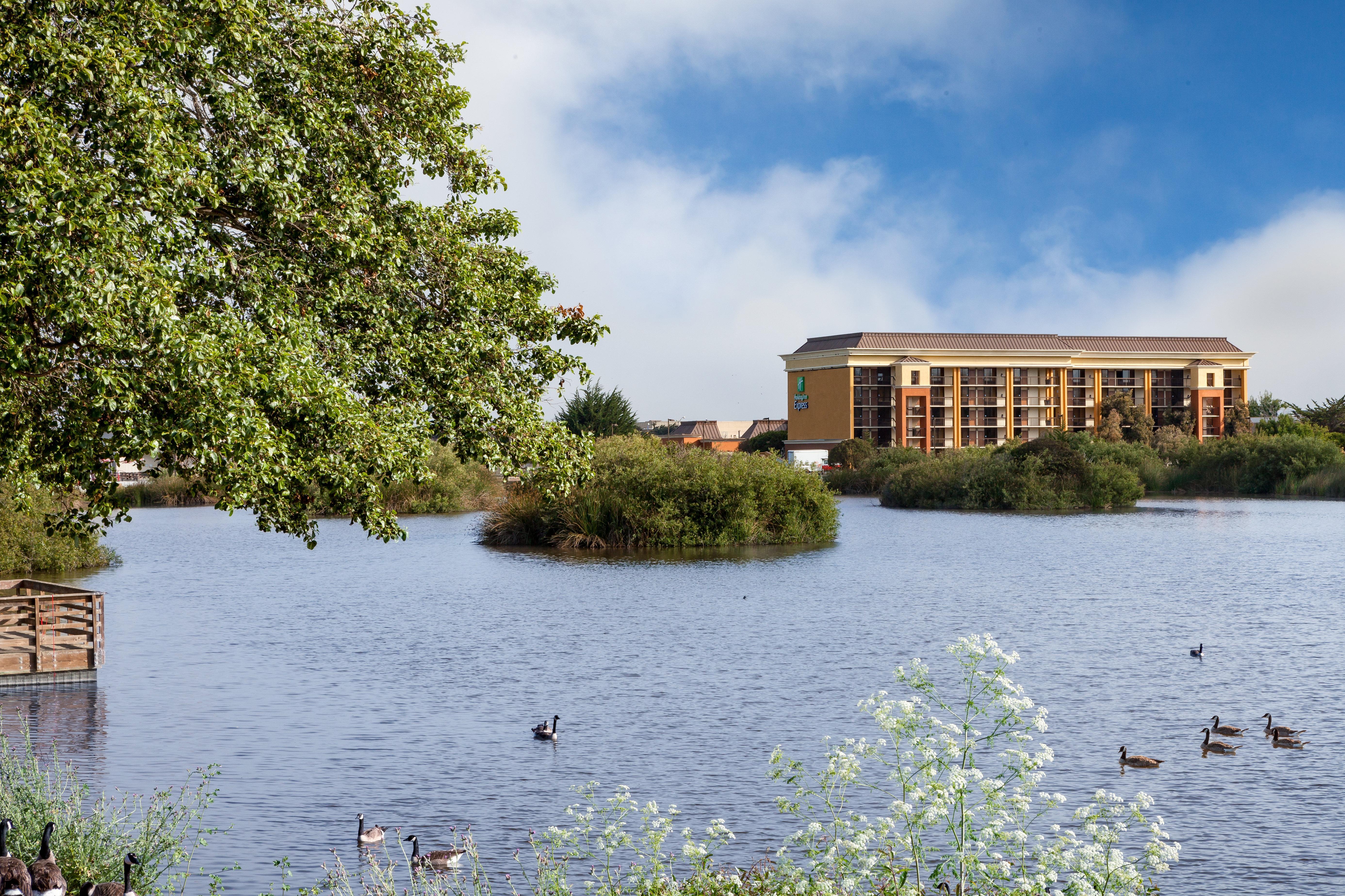 Holiday Inn Express At Monterey Bay By Ihg Seaside Luaran gambar