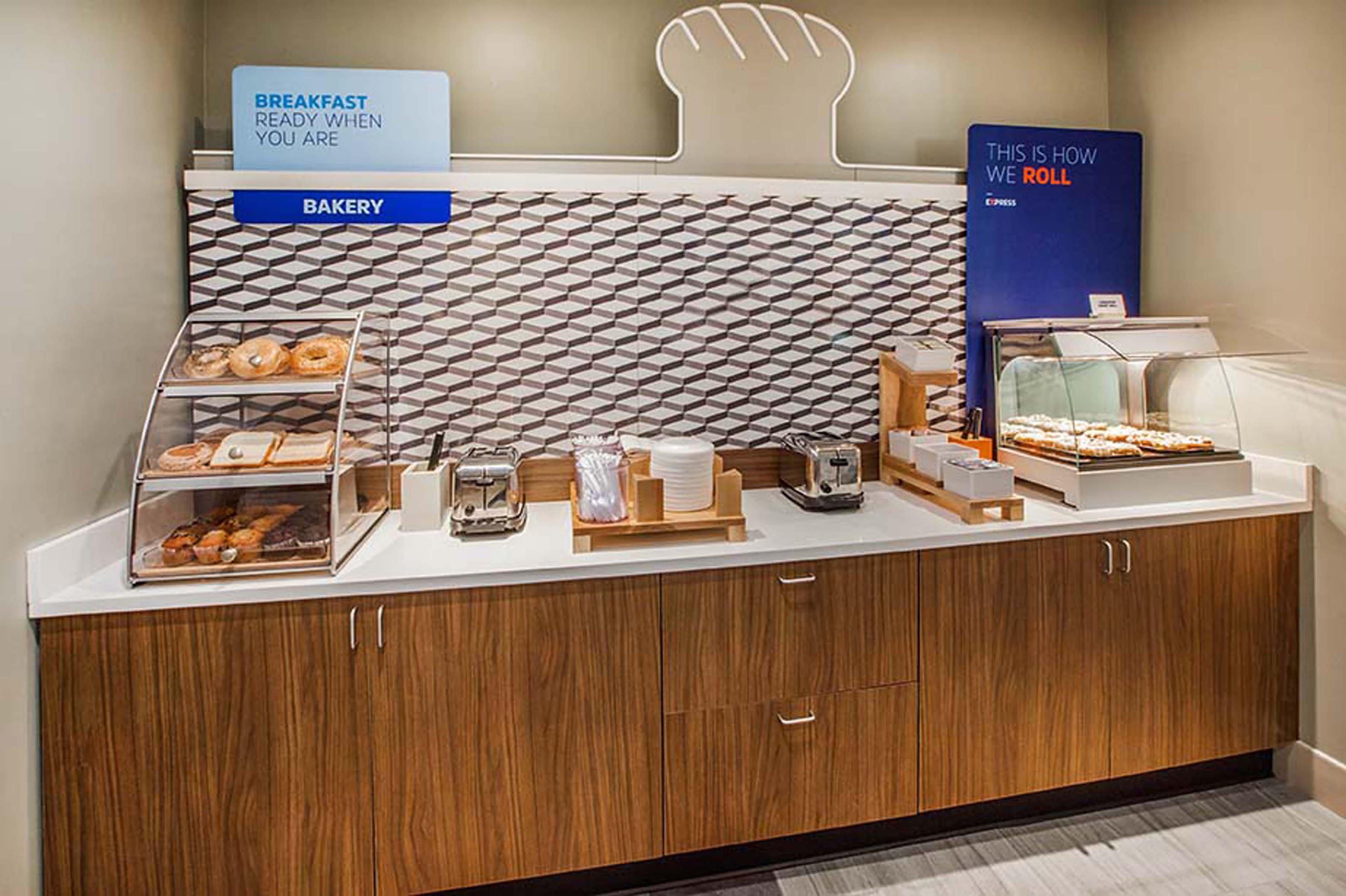 Holiday Inn Express At Monterey Bay By Ihg Seaside Luaran gambar