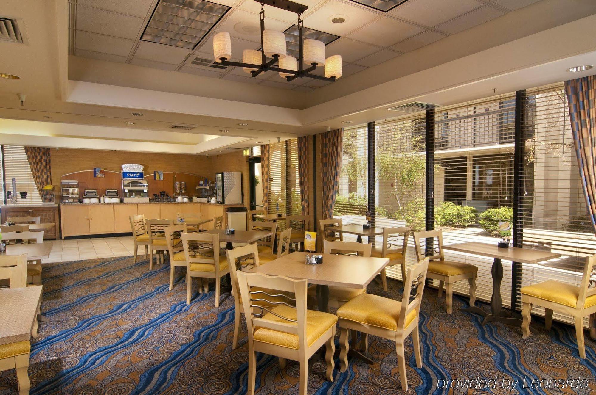 Holiday Inn Express At Monterey Bay By Ihg Seaside Luaran gambar